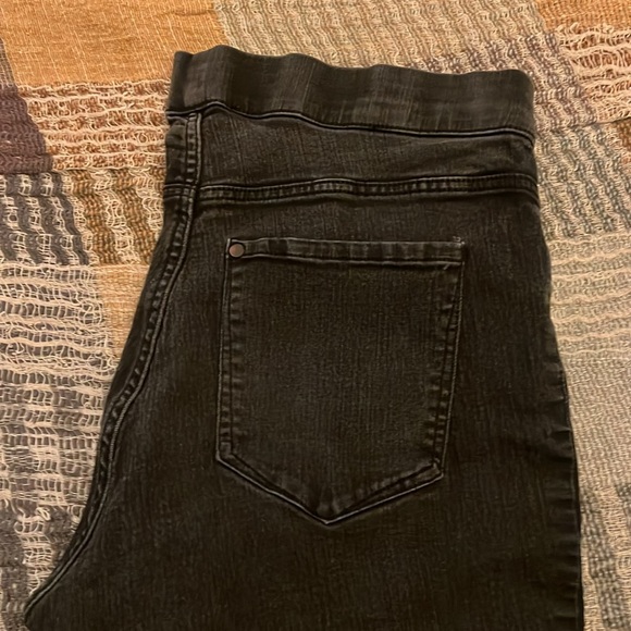 H&M Skinny Dark Grey Slight Fade Black Denim Jeans Jeggings - Picture 3 of 9